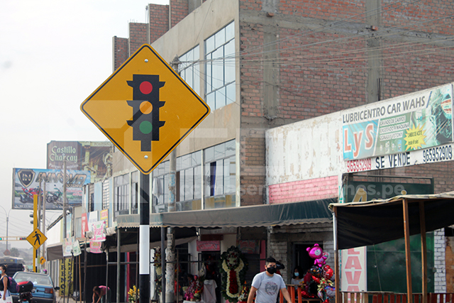Señales preventivas para un tránsito seguro en Perú